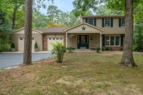 5928 Hickory St, Mays Landing, NJ 08330