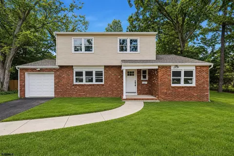 6321 Crocus St, Mays Landing, NJ 08330
