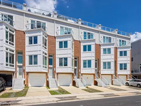 119 S Little Rock Ave, Ventnor City, NJ 08406