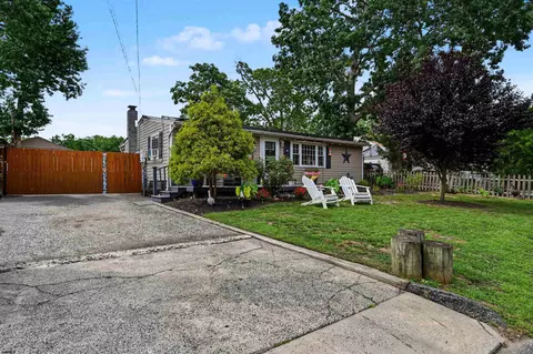 6311 Roberts Ave, Mays Landing, NJ 08330