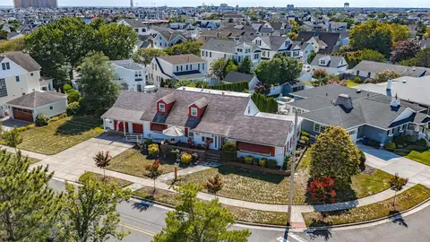 2 Hollytree Rd, Ocean City, NJ 08226