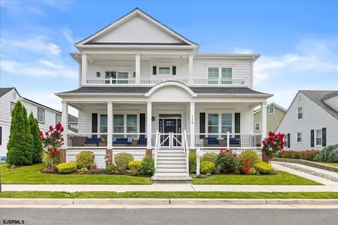 119 N Barclay Ave, Margate City, NJ 08402