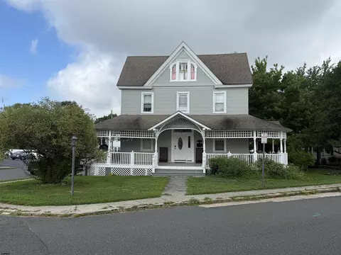 1049 Maple Ave, Linwood, NJ 08221