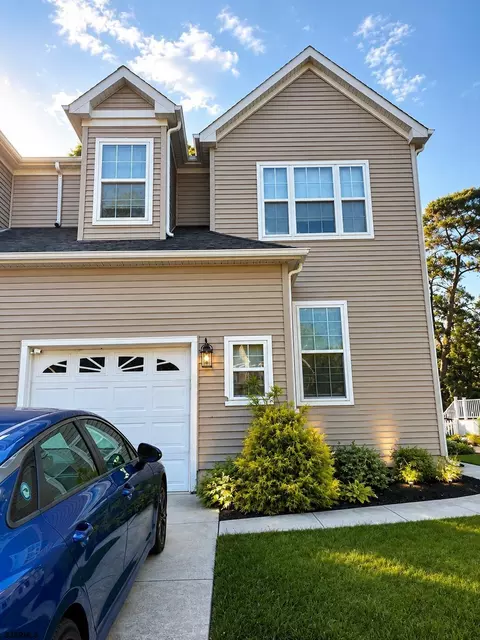 14 Northridge Dr, Hamilton, NJ 08330
