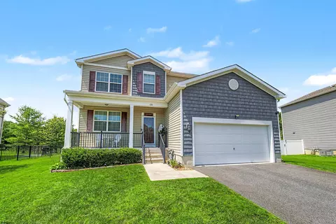 128 Crystal Lake Dr, Egg Harbor Township, NJ 08234