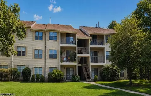 148 Sussex Pl #148, Absecon, NJ 08205