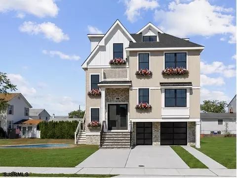 323 N Huntington Ave, Margate City, NJ 08402