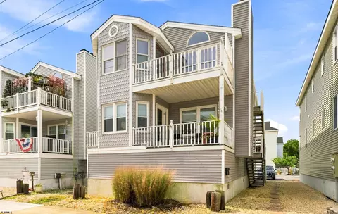 8 W 6th St #2, Ocean City, NJ 08226