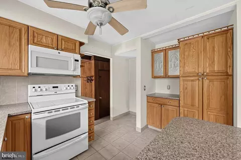 Kitchen - 137 Wheat Rd, Buena, NJ 08310 photo 3 of 3