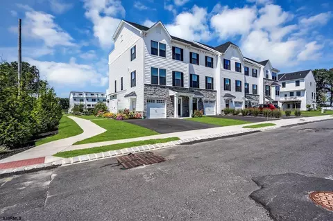 2605 Christina Ln #2605, Somers Point, NJ 08244