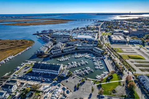 537 Bay Ave 1st Floor Ave UNIT B, Somers Point, NJ 08244