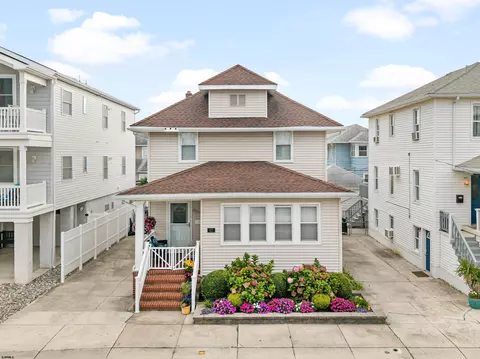 12 N Wyoming Ave, Ventnor City, NJ 08406