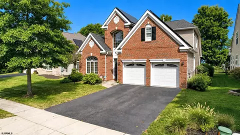 8 Lewis Dr, Mays Landing, NJ 08330