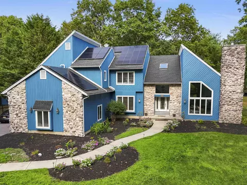 209 Shady Knoll Ln, Galloway, NJ 08205