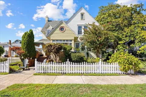7207 Ventnor Ave, Ventnor City, NJ 08406