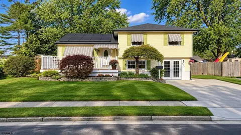125 Exton Rd, Somers Point, NJ 08244
