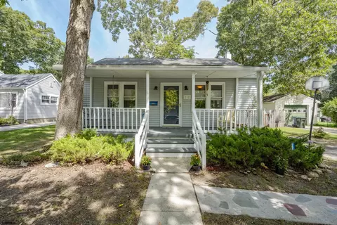 212 Davis Ave, Linwood, NJ 08221