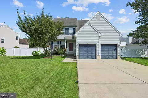 26 Croydon St, Hamilton, NJ 08330
