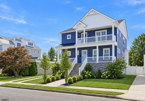 106 N Fredericksburg Ave, Margate, NJ 08402