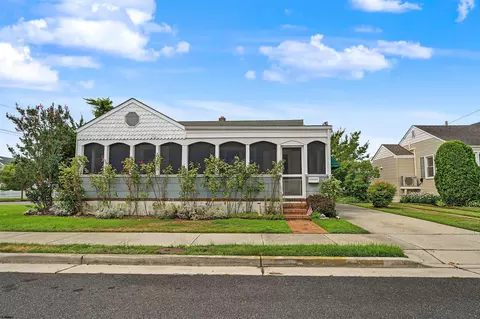 200 N Argyle Ave, Margate City, NJ 08402