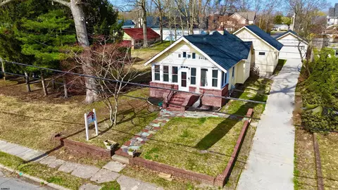 921 Oak Grv, Linwood, NJ 08221