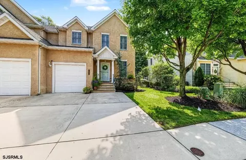 334 W Ocean Heights Ave #107, Linwood, NJ 08221
