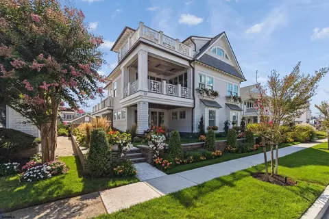 12 E Newcastle Rd, Ocean City, NJ 08226