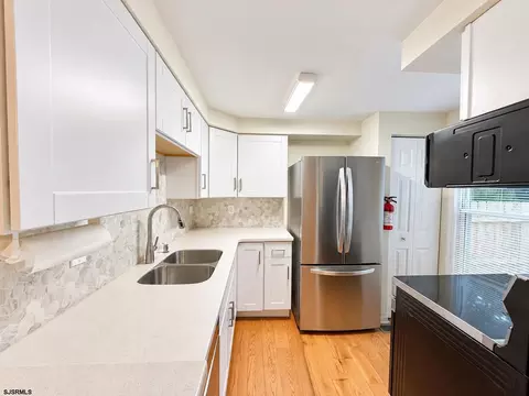 Kitchen - 314 E Oakbourne Ave, Galloway, NJ 08205 photo 1 of 2