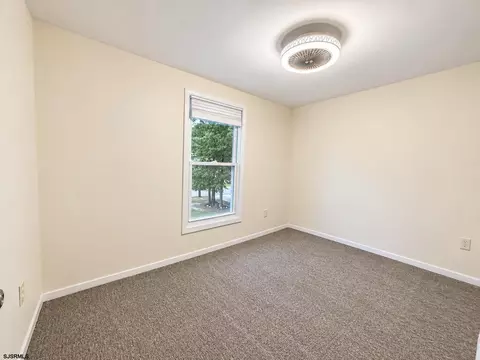 Bedroom - 314 E Oakbourne Ave, Galloway, NJ 08205 photo 3 of 4