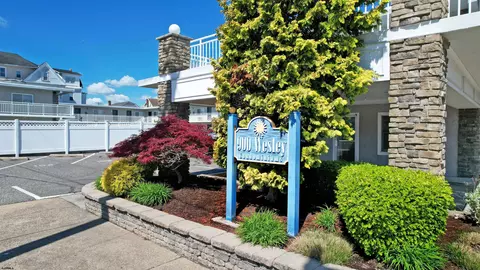 900 Wesley Ave #220, Ocean City, NJ 08226