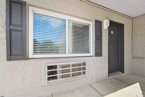 900 Wesley Ave #103, Ocean City, NJ 08226