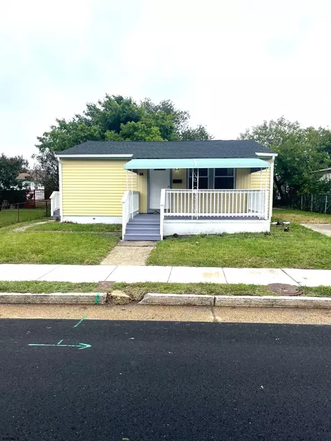 811 N Dr Martin Luther King Blvd, Atlantic City, NJ 08401