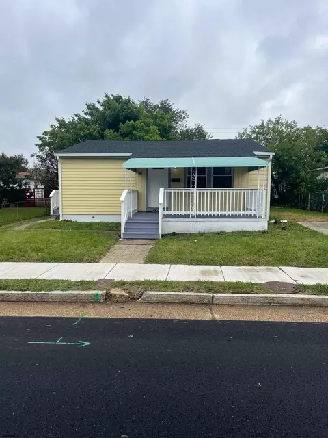 811 N Dr Martin Luther King Blvd, Atlantic City, NJ 08401