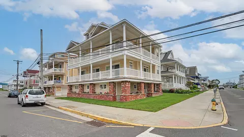 1236 Ocean Ave #B, Ocean City, NJ 08226