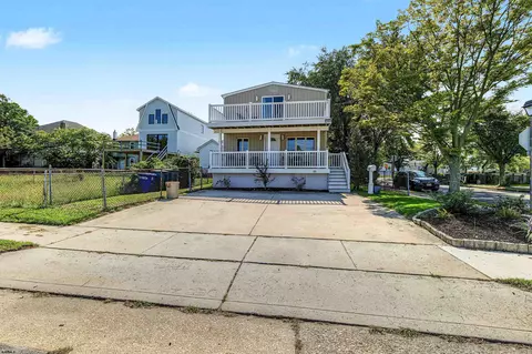 1562 N Ohio Ave, Atlantic City, NJ 08401
