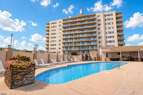 6101 Monmouth Ave #112, Ventnor City, NJ 08406