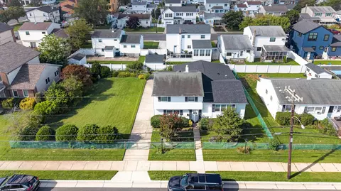 708 N Dorset Ave, Ventnor City, NJ 08406