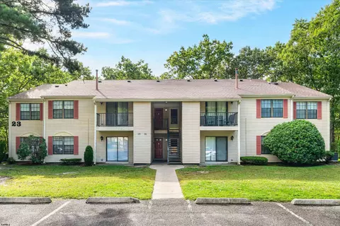 131 Liberty Ct #131, Galloway, NJ 08205