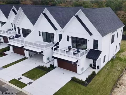 31 Creek Ln, Linwood, NJ 08221