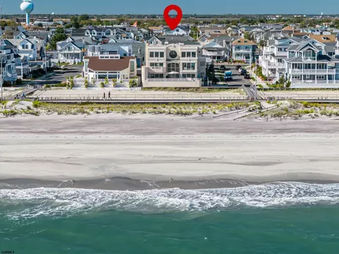 110 S Pittsburg Ave, Ventnor City, NJ 08406