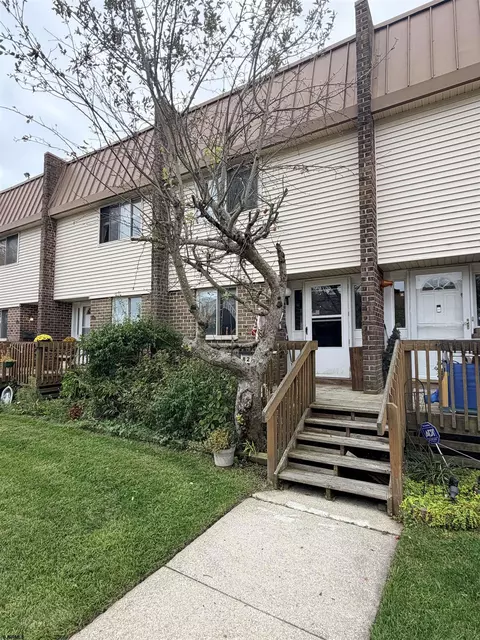 822 Marshall Ct #822, Ventnor, NJ 08085