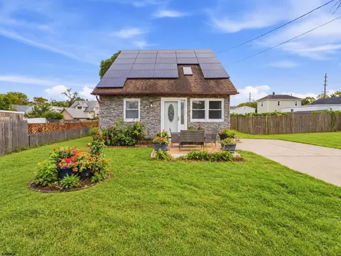 904 Florence Ave, Pleasantville, NJ 08232