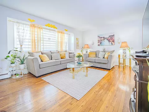 713 N Somerset Ave #N2, Ventnor City, NJ 08406