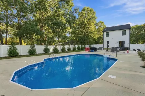 Exterior - 301 Elm, Galloway, NJ 08205 photo 9 of 16