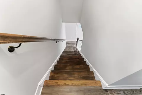 Entry Way - 301 Elm, Galloway, NJ 08205 photo 2 of 2