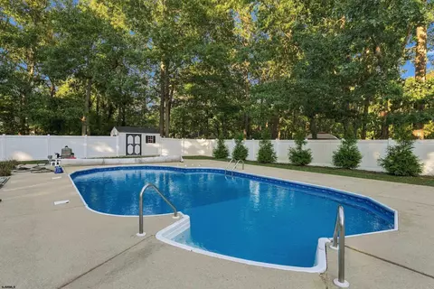 Exterior - 301 Elm, Galloway, NJ 08205 photo 7 of 16
