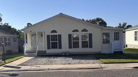 3 Fernwood Ln, Mays Landing, NJ 08330