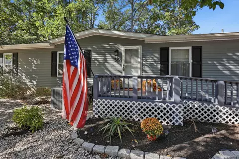38 Kings Ln, Cape May Court House, NJ 08210