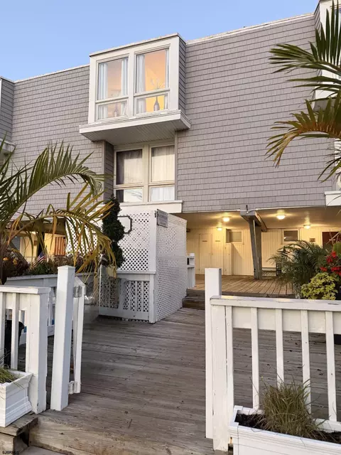 151 N Annapolis UNIT 10, Atlantic City, NJ 08401