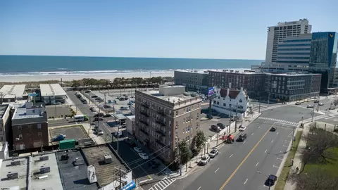 2 S Hartford Ave #D3, Atlantic City, NJ 08401